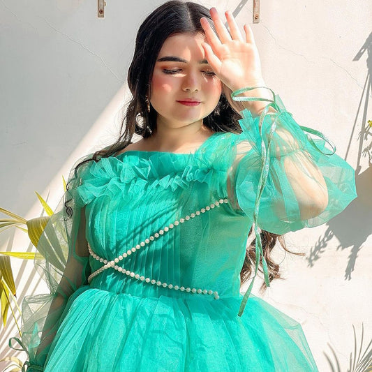 Turquoise muse