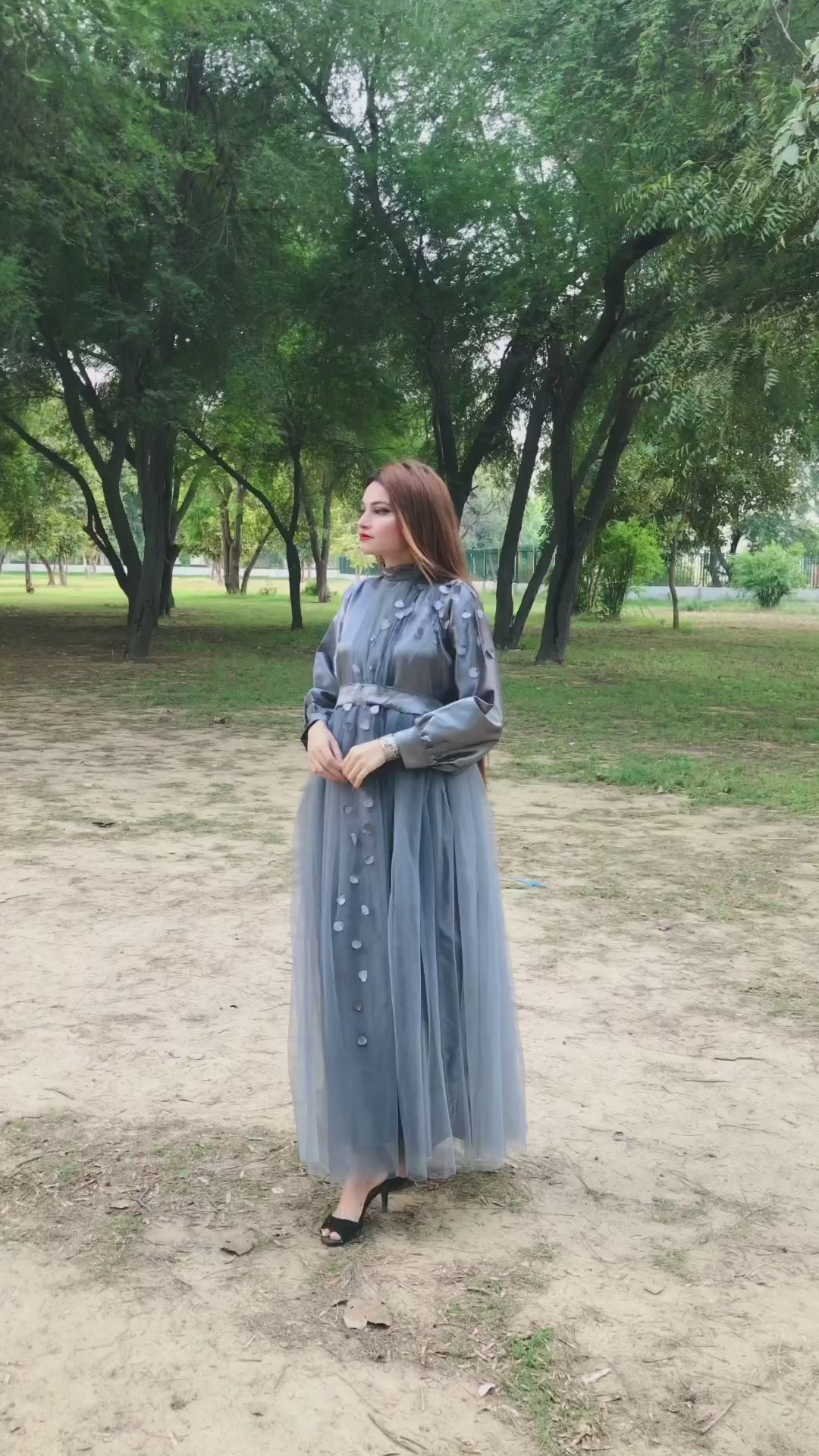 Gray muse
